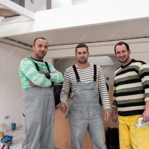 imgi_47_portrait-workers-builde